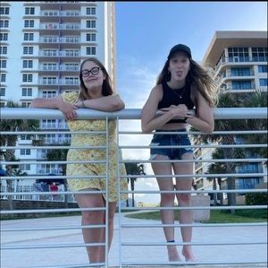 Meet your Posher, Addison